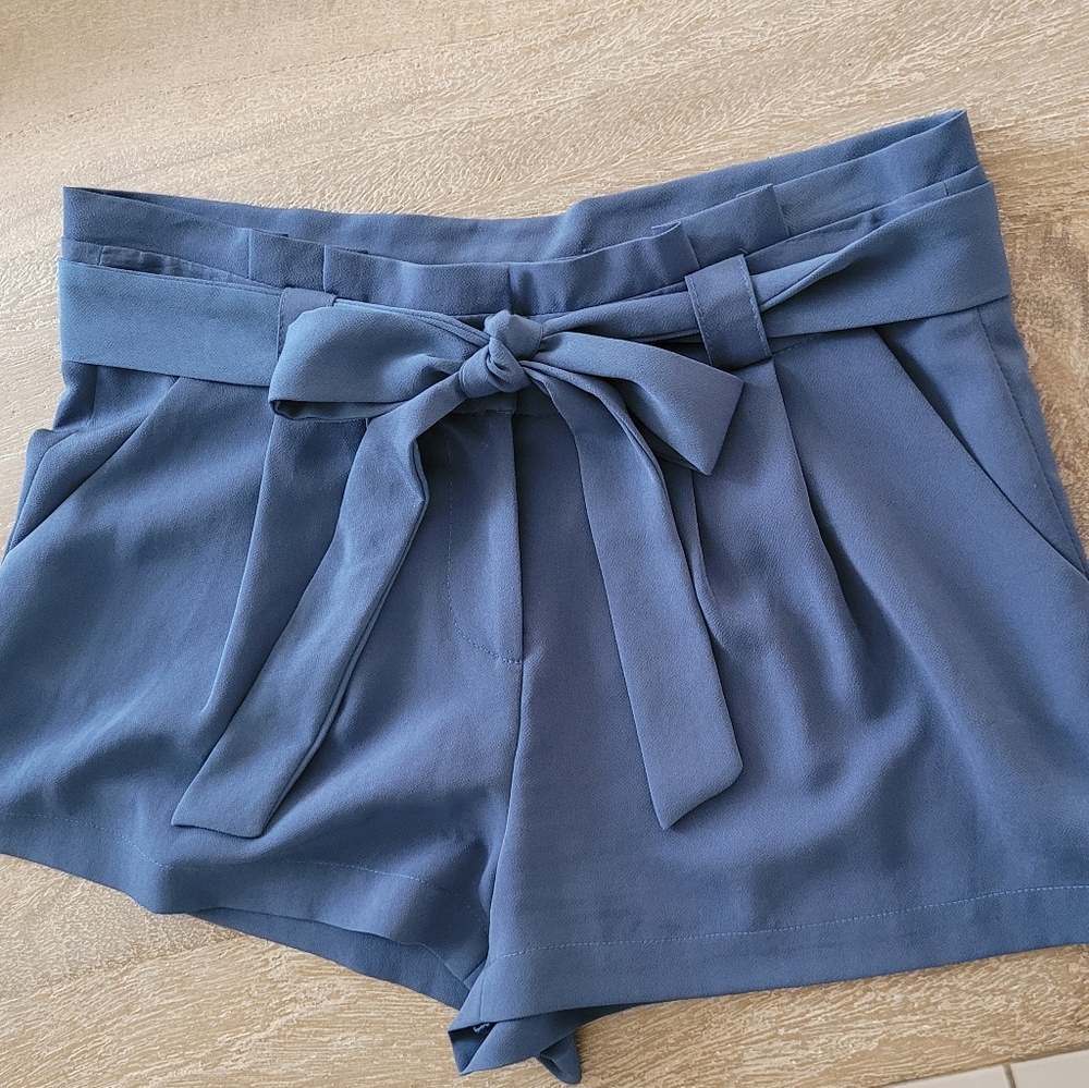 Academia Shorts